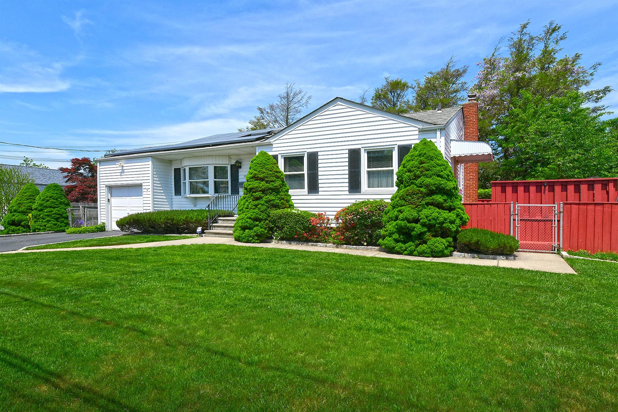 53 Hale Street, Brentwood, New York image 3