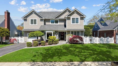 33 Donald Street, East Williston, NY 11596 - MLS#: 852565