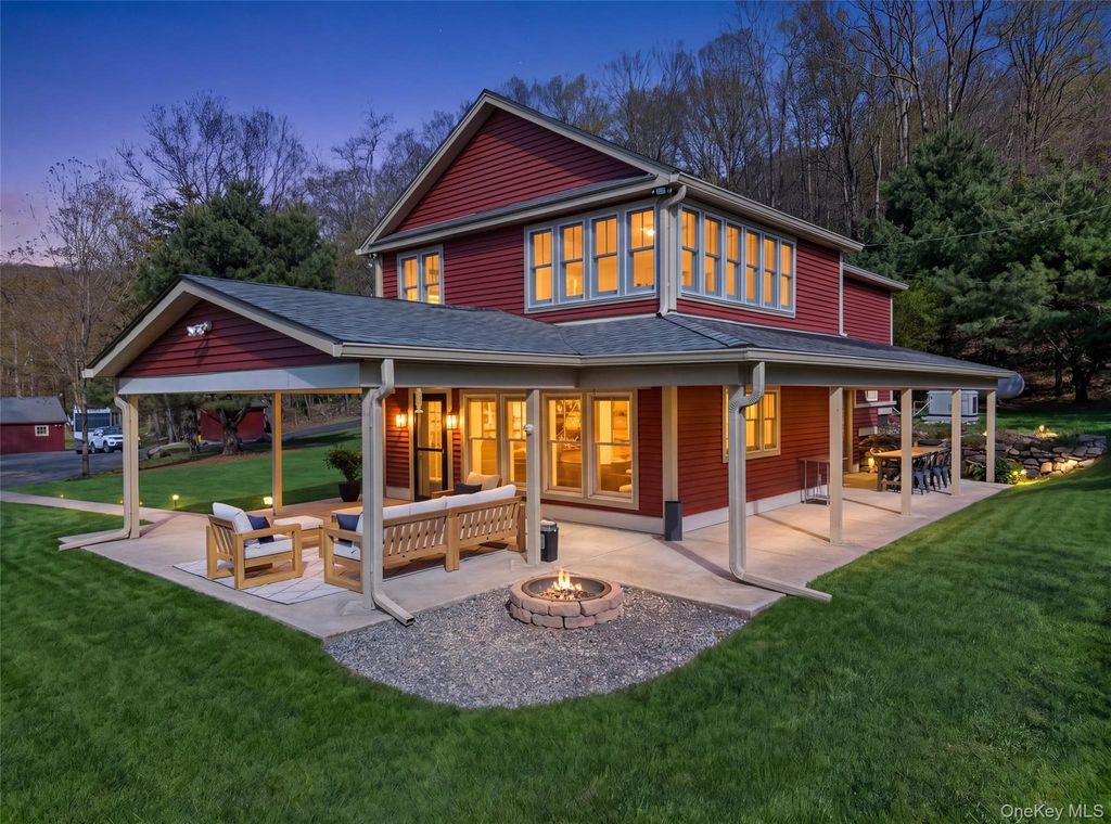 Photo of 160 Cascade Road, Warwick, NY 10990 (MLS # 995046)
