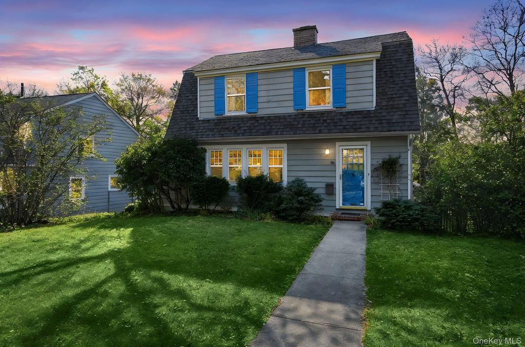 Photo of 65 Euclid Avenue, Hastings-on-Hudson, NY 10706 (MLS # 971674)