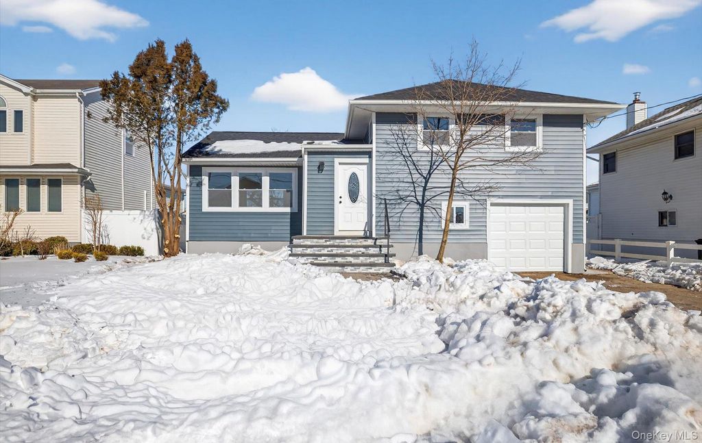 Photo of 2675 Anthony Avenue, Bellmore, NY 11710 (MLS # 959688)