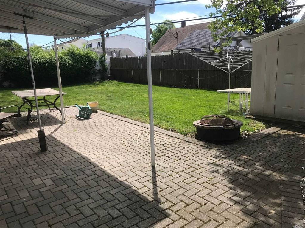 18 Hickory Lane, Levittown, New York image 6