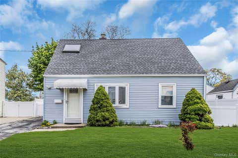 Homes For Sale - 97 Horton Road<br/> Valley Stream, NY 11581
