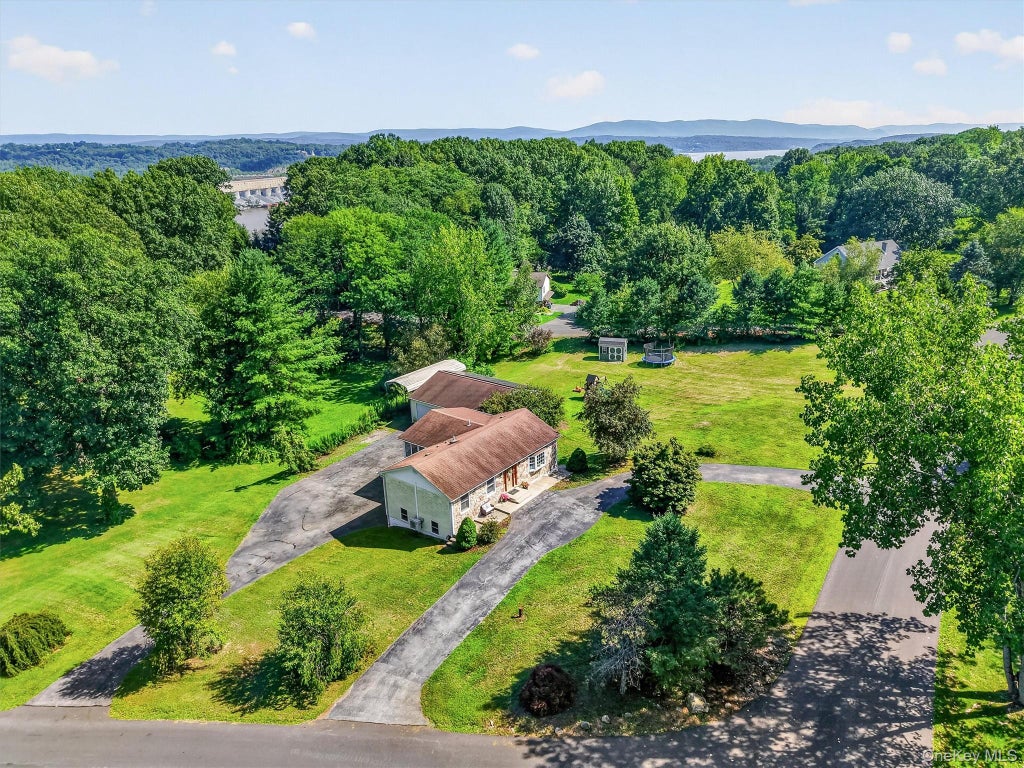 Photo of 35 Hillside Drive, Marlboro, NY 12542 (MLS # 1040462)