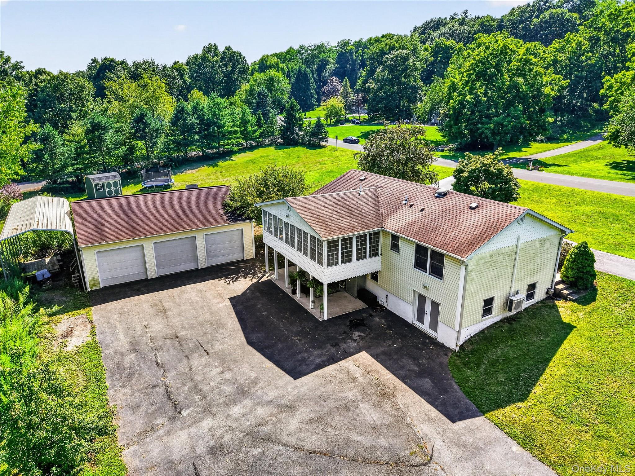 35 Hillside Drive