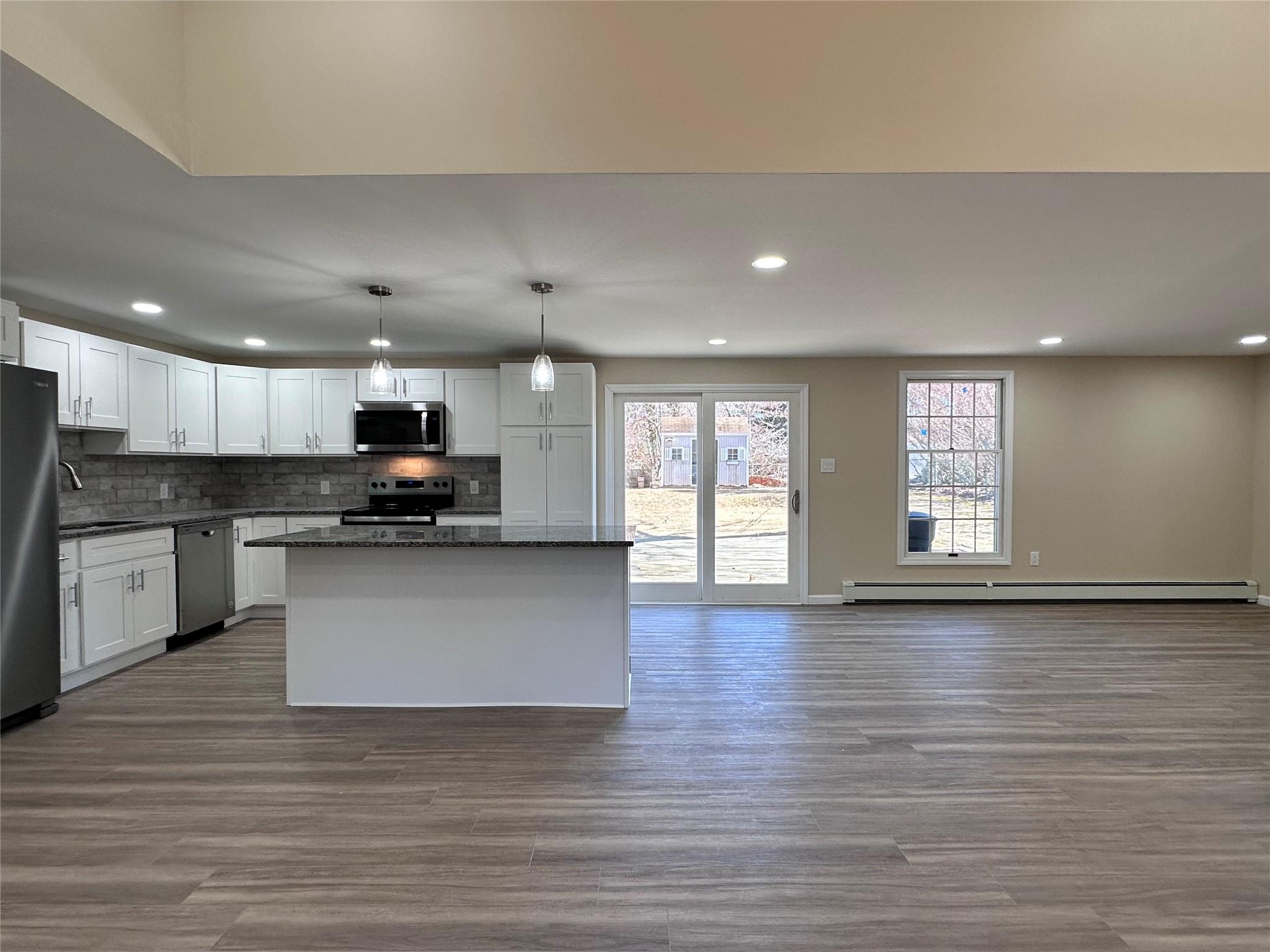 1073 Sipp Avenue, Medford, New York image 4