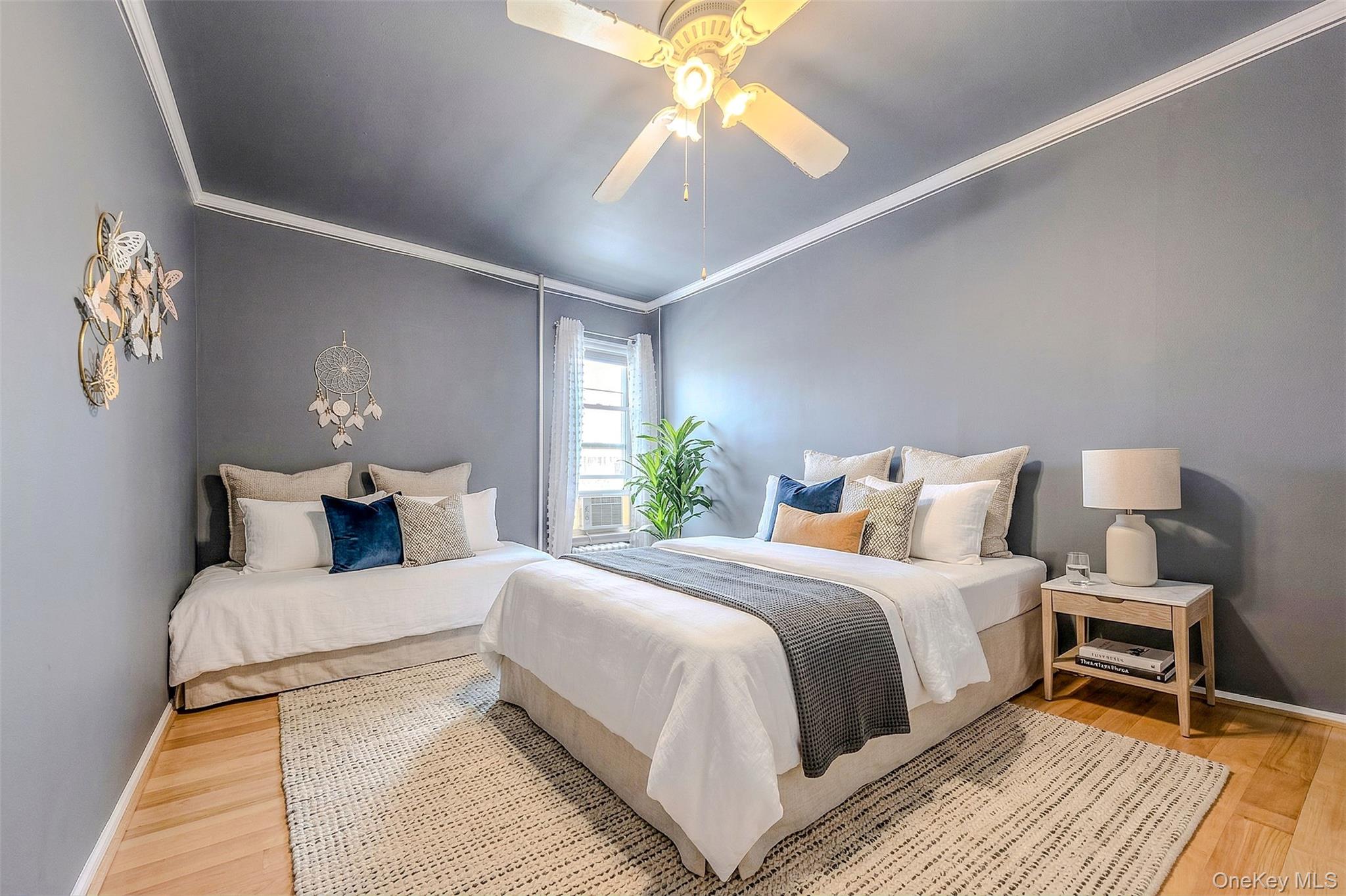 1557 Glover Street - Photo 2