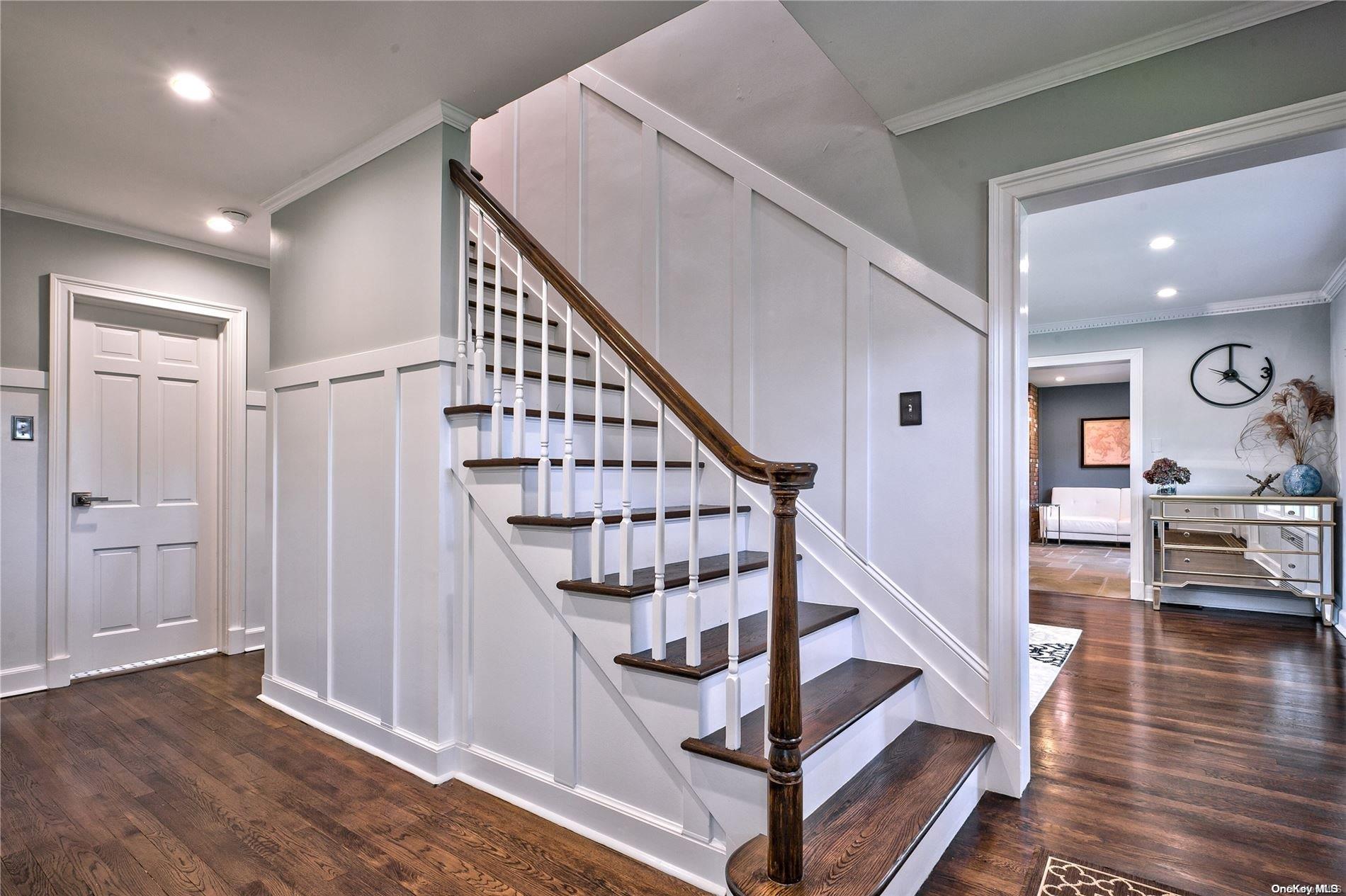 4 Beechwood Drive, Oyster Bay, New York image 6