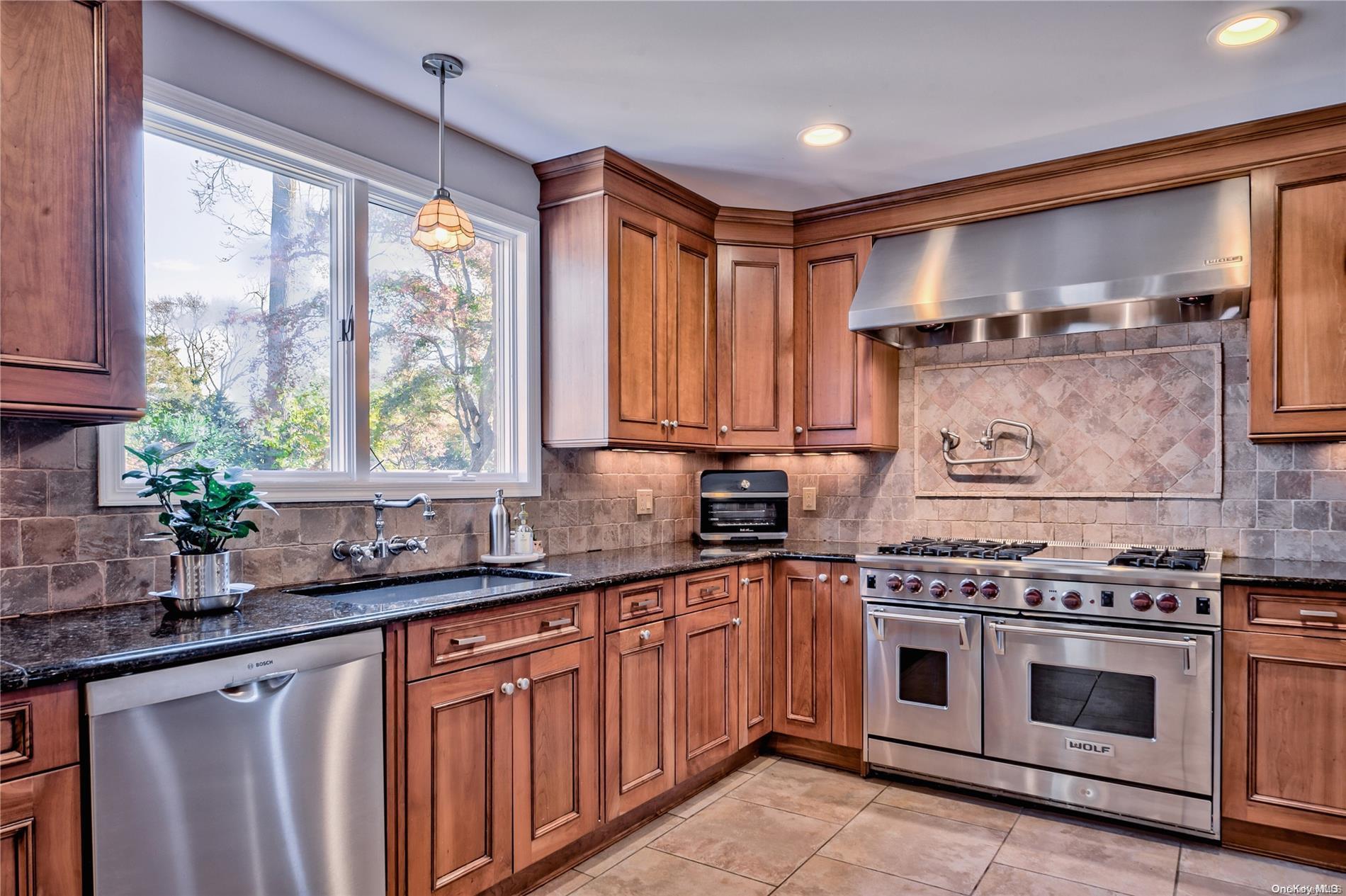 4 Beechwood Drive, Oyster Bay, New York image 19