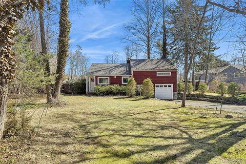 Homes For Sale - 14 Suydam Drive<br/> Melville, NY 11747