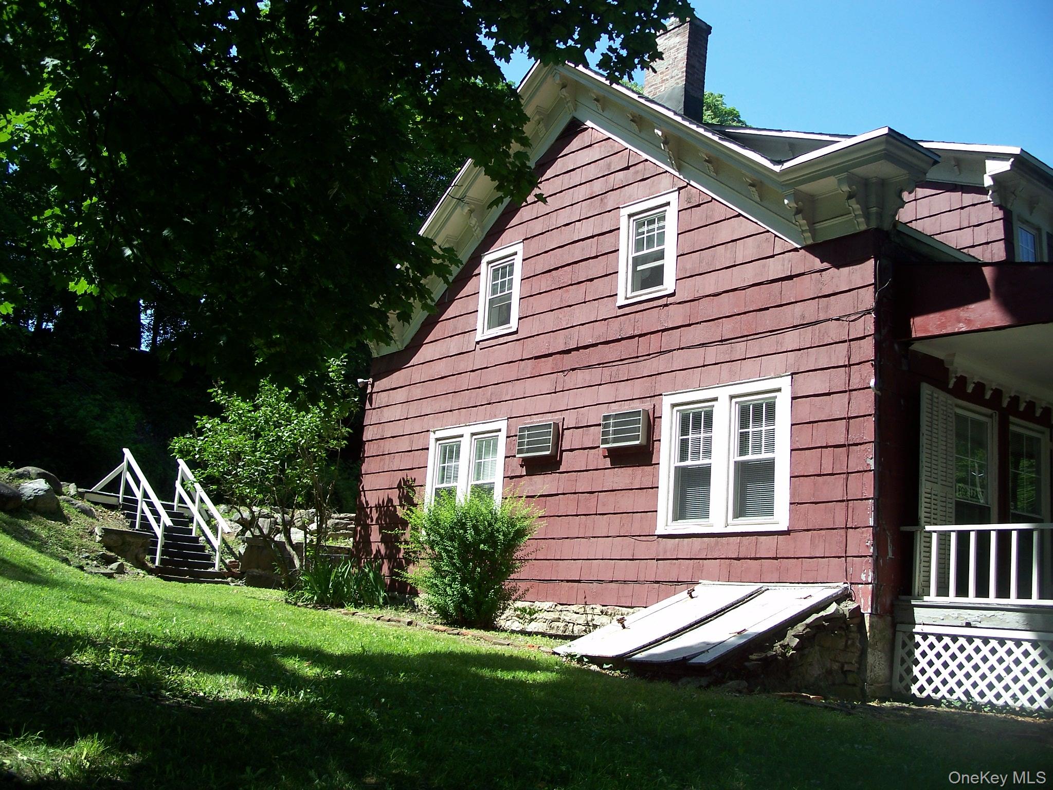 244 Greenwich Avenue