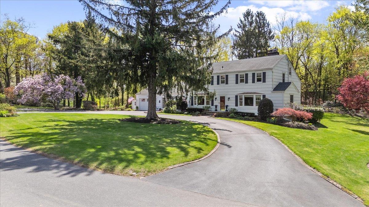 42 Connelly Road, Huntington, New York image 44