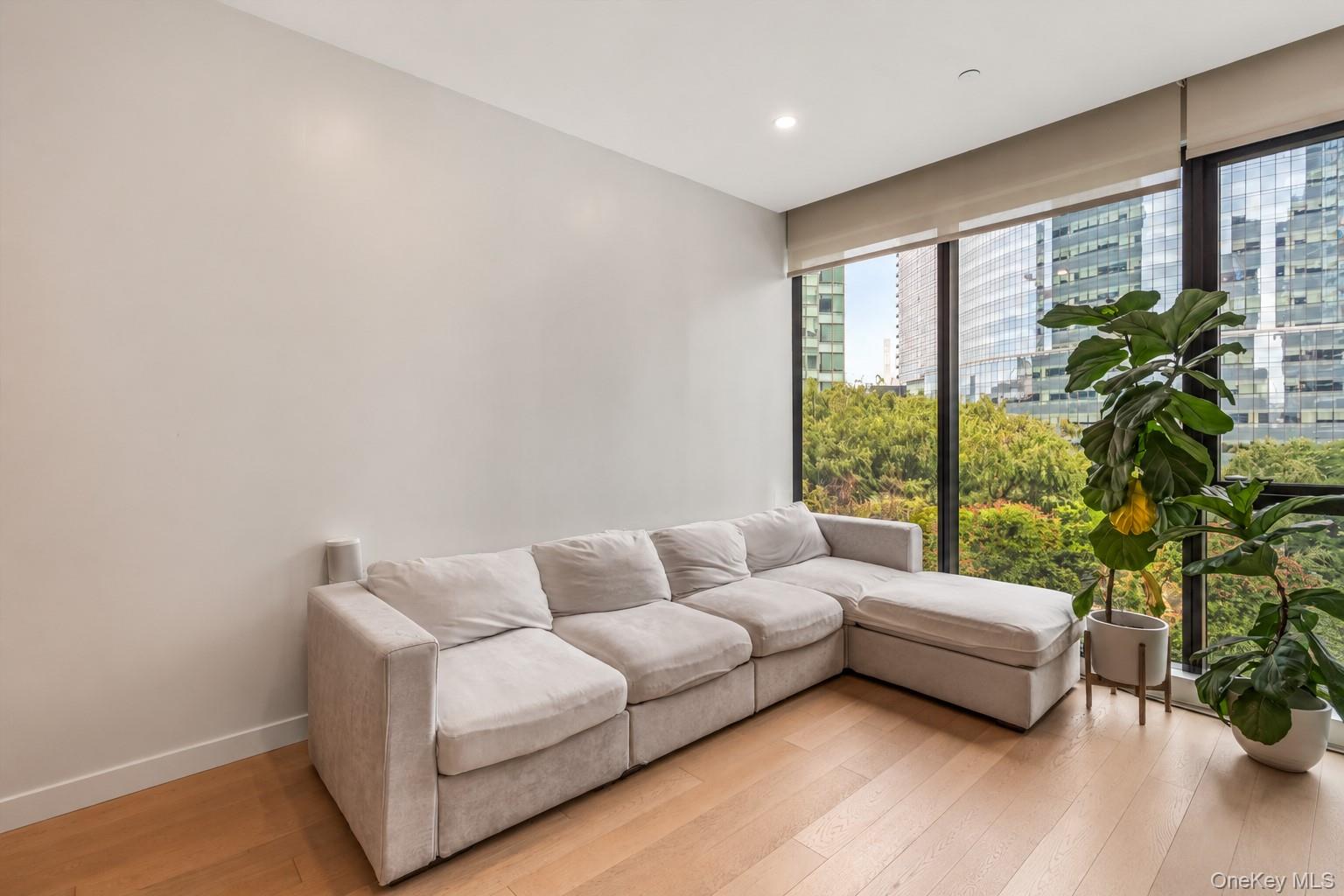 4507 Court Square 4B