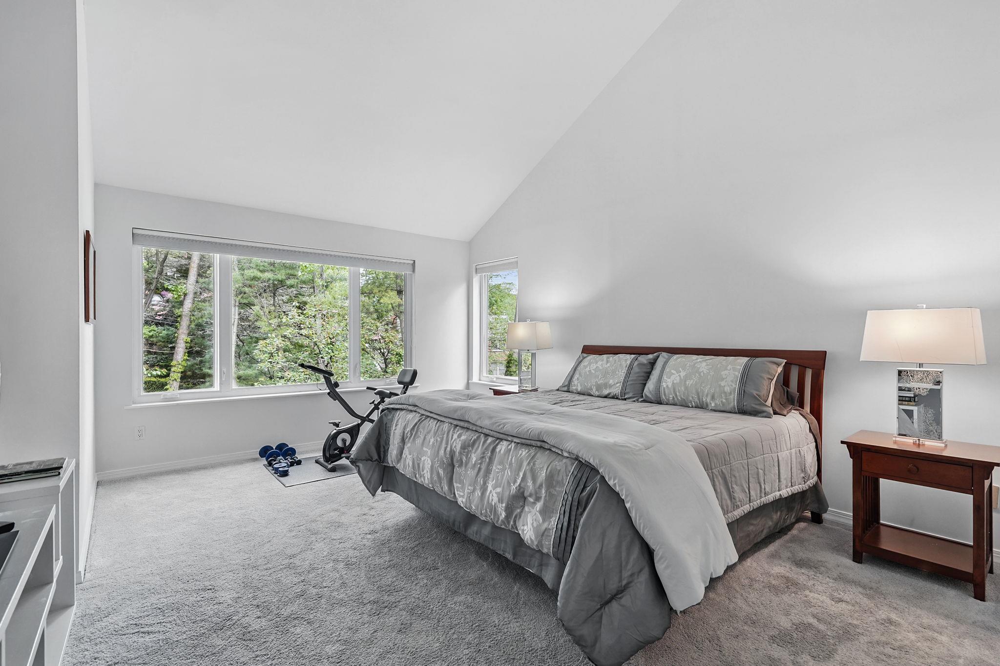 27 Indian Hill Road, New Rochelle, New York image 17