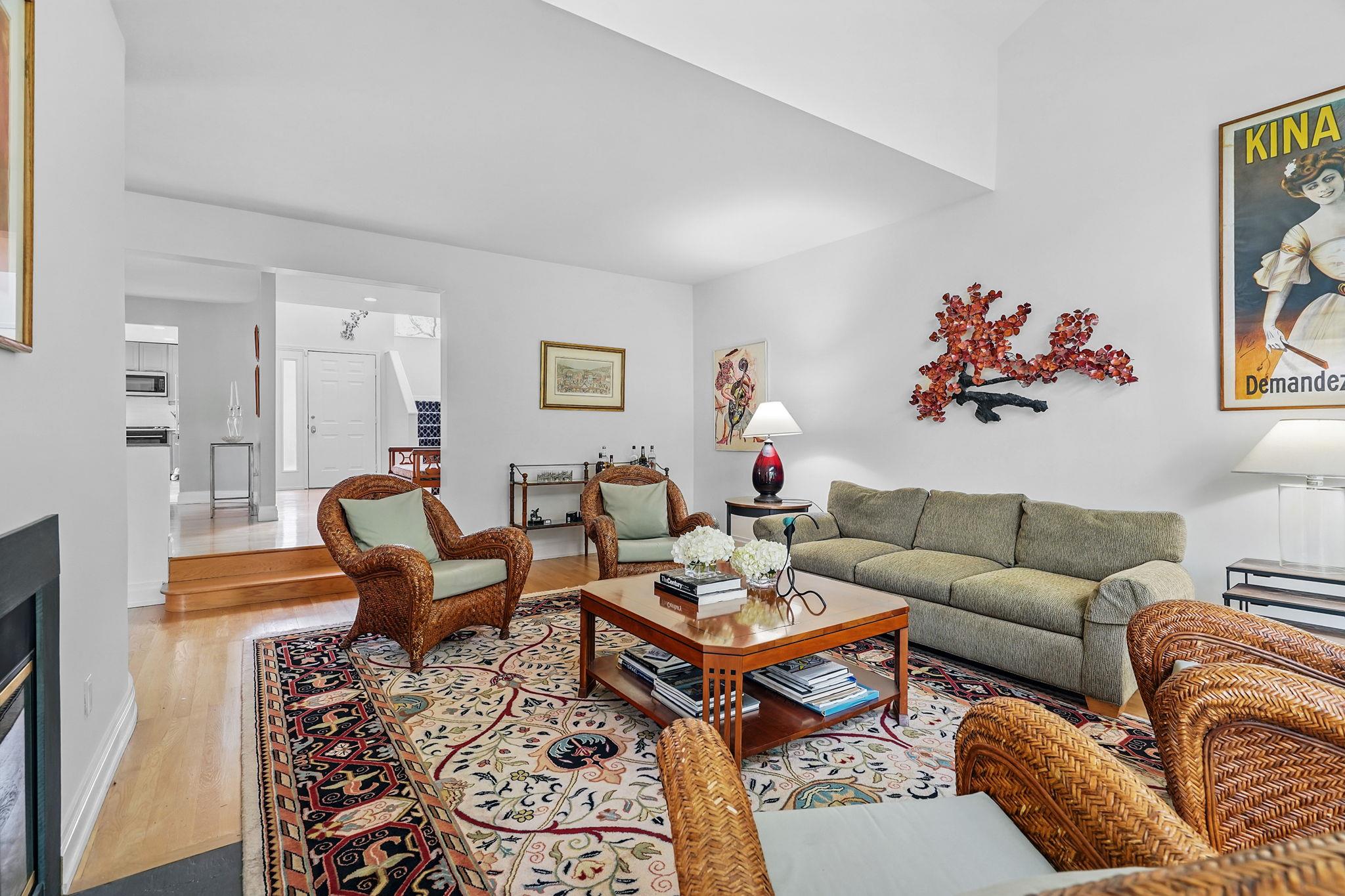 27 Indian Hill Road, New Rochelle, New York image 5