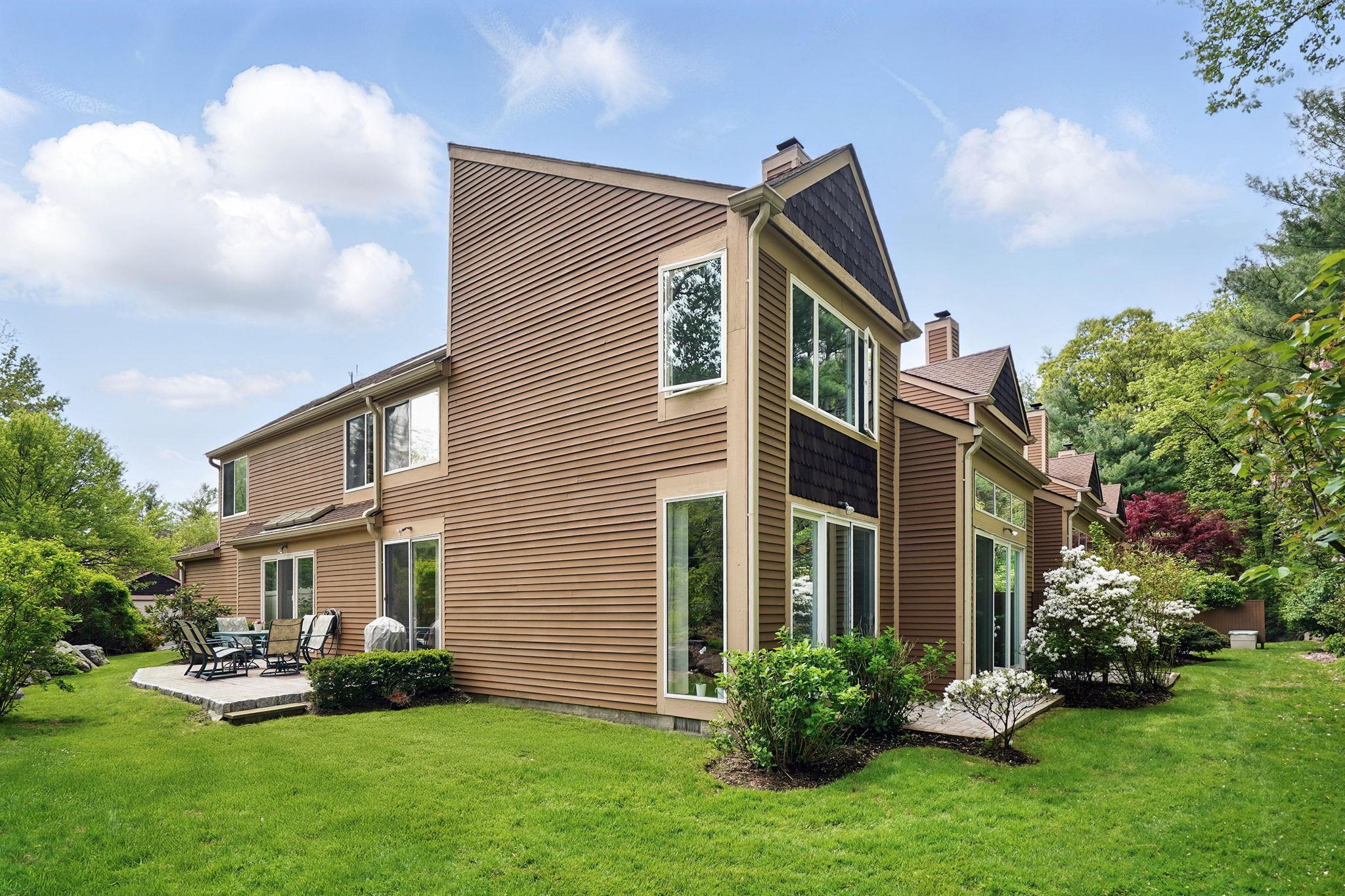 27 Indian Hill Road, New Rochelle, New York image 26