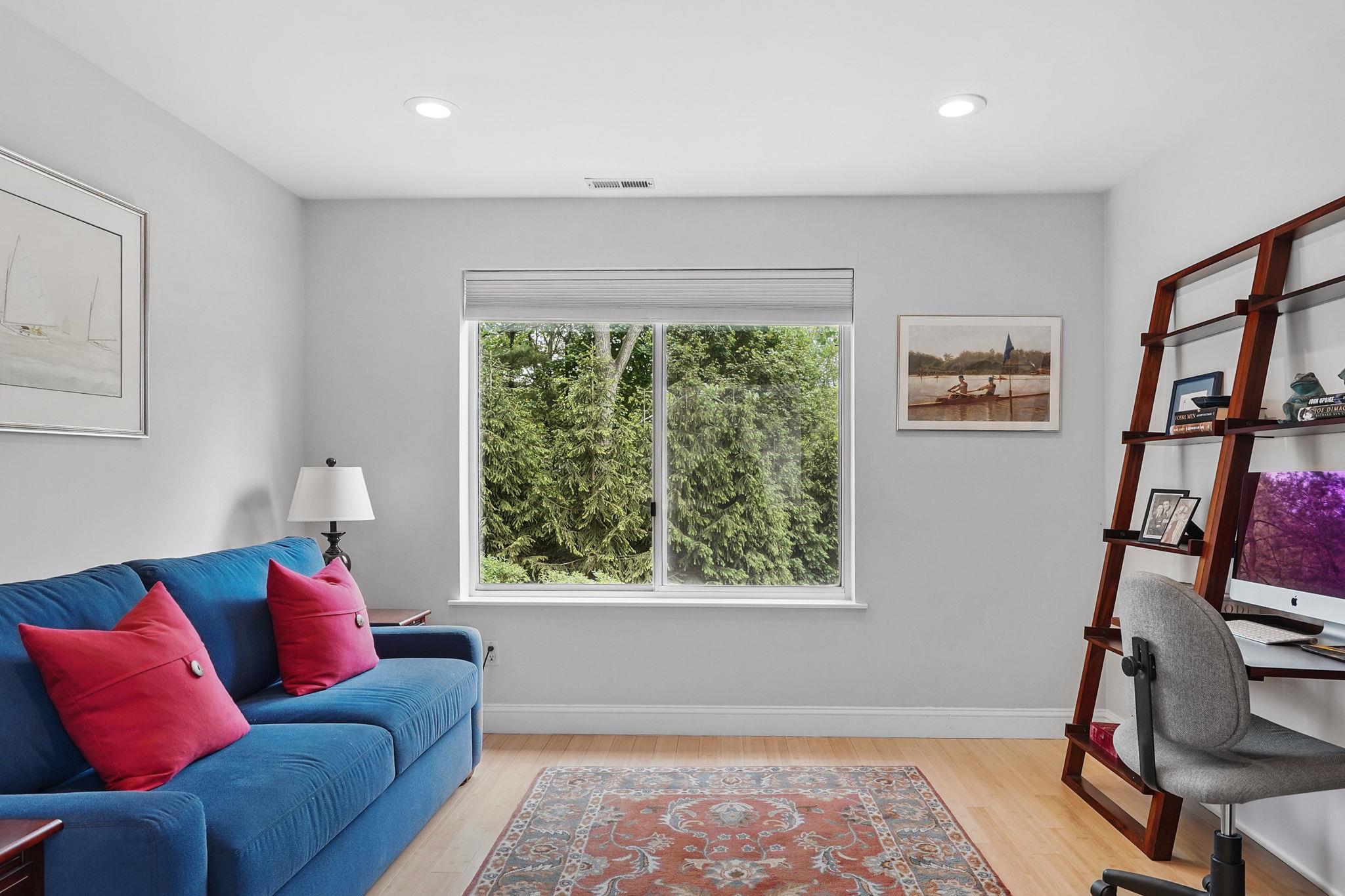 27 Indian Hill Road, New Rochelle, New York image 22