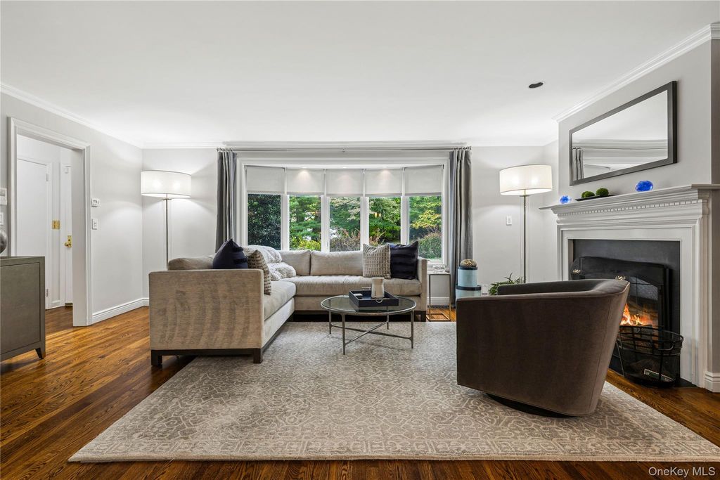 Photo of 86 Seven Bridges Road, Chappaqua, NY 10514 (MLS # 953563)