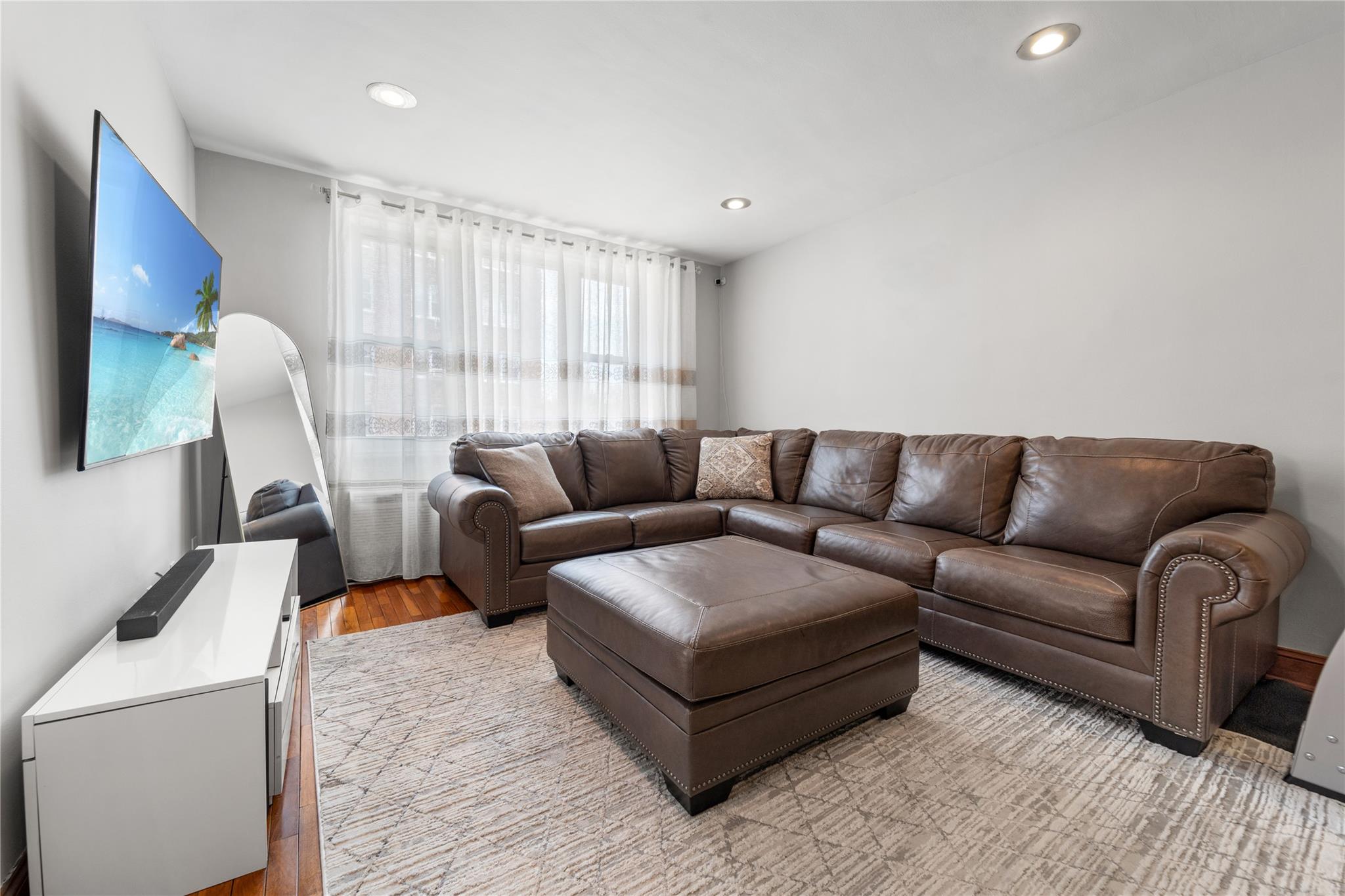 3 Sadore Lane #4G, Yonkers, New York image 14