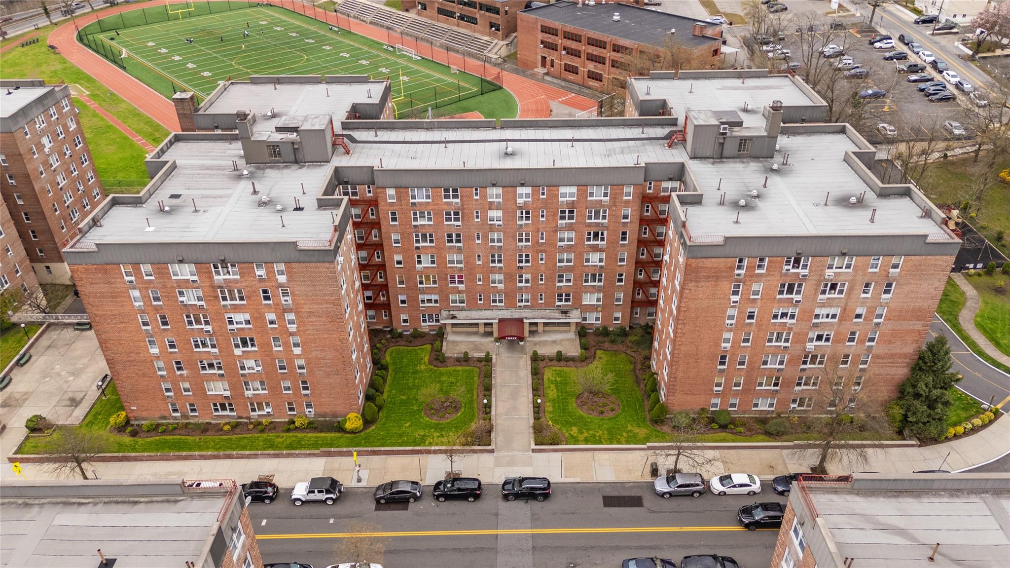 3 Sadore Lane #4G, Yonkers, New York image 3