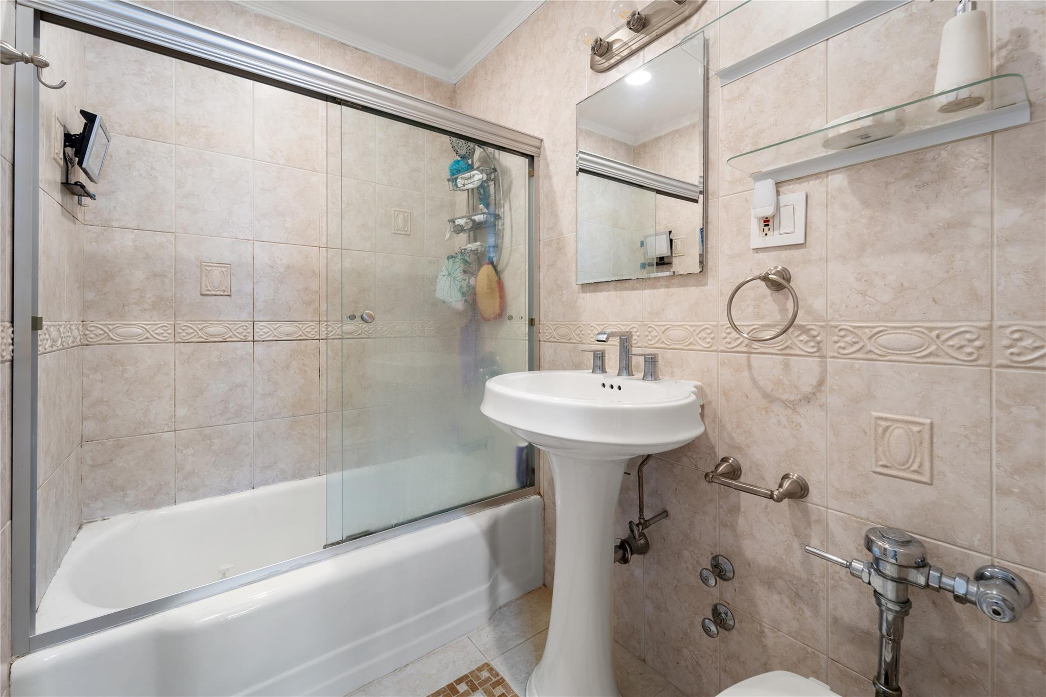 3 Sadore Lane #4G, Yonkers, New York image 10