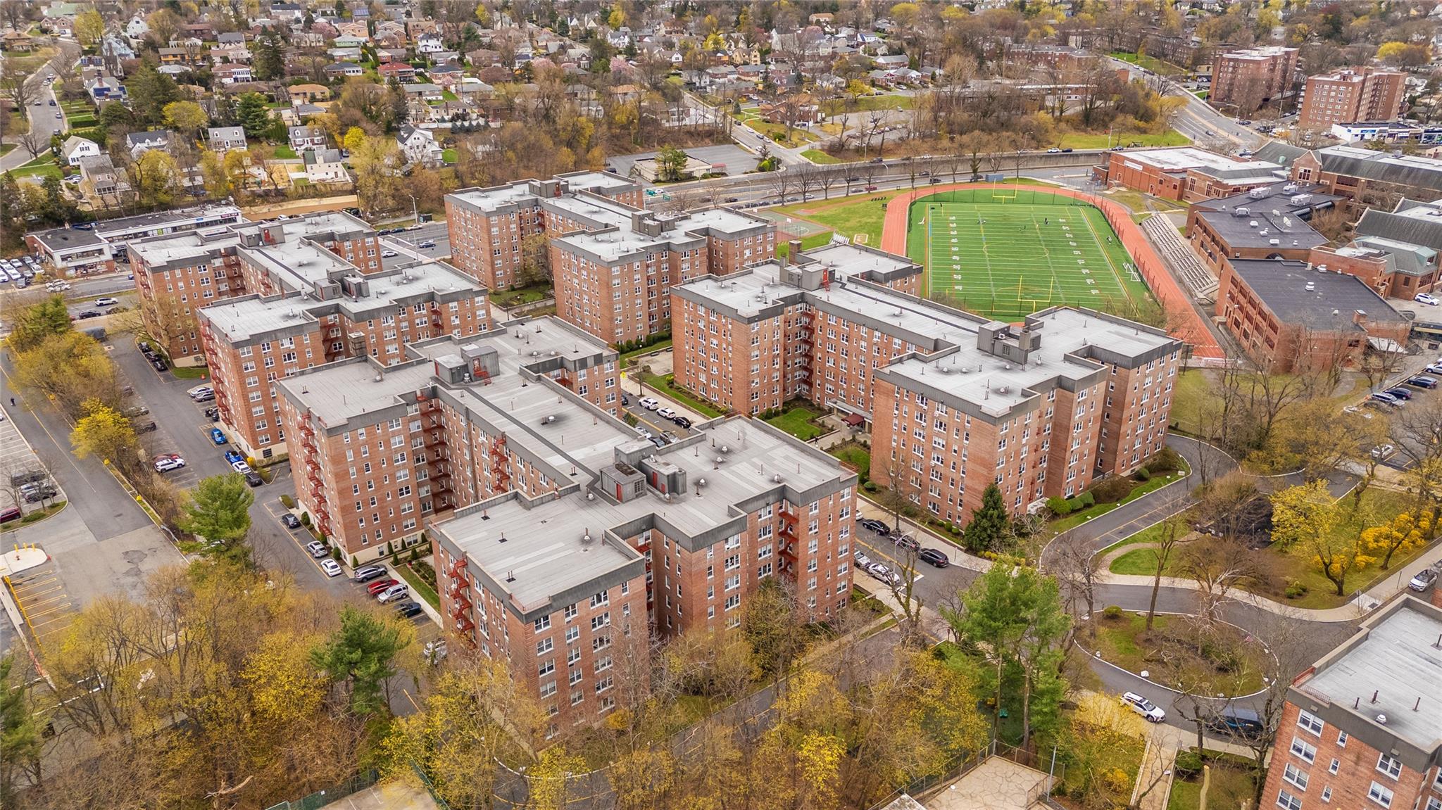 3 Sadore Lane #4G, Yonkers, New York image 4