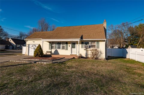 Homes For Sale - 347 Atlantic Avenue<br/> Bay Shore, NY 11706