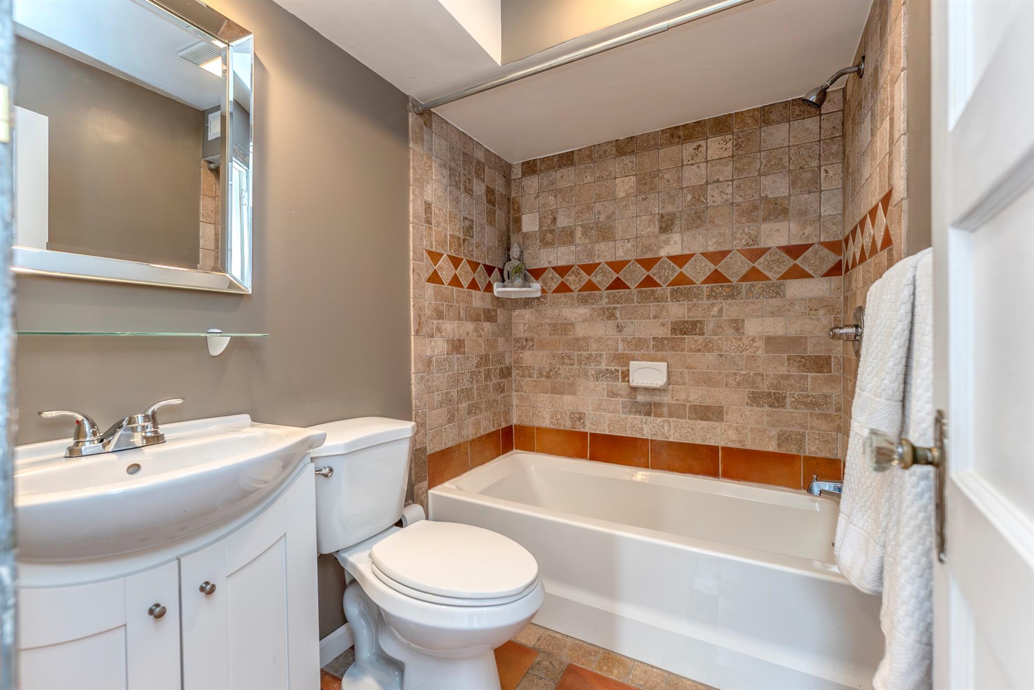 209 W Sackett Street, Port Ewen, New York image 18