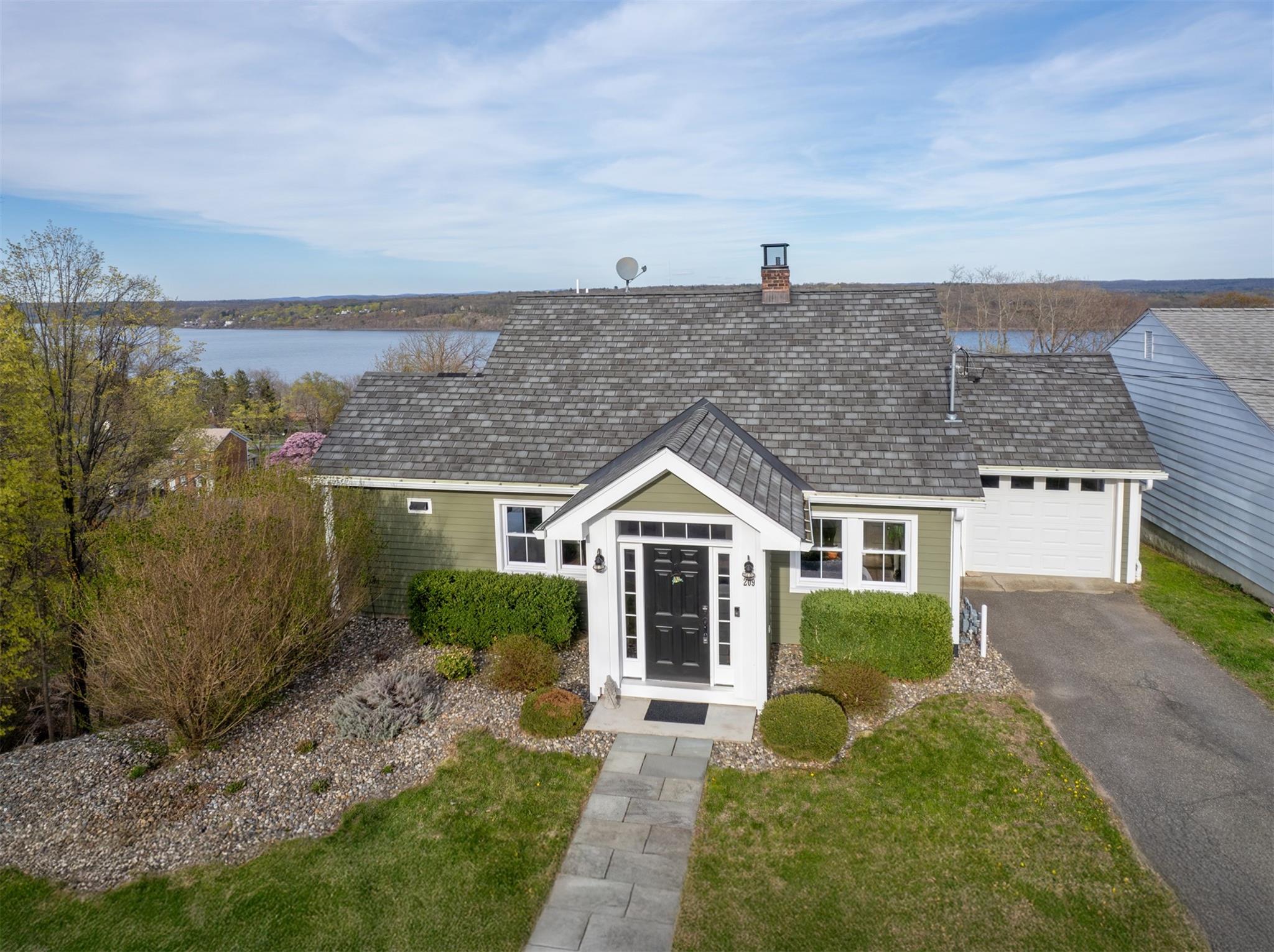 209 Sackett Street, Port Ewen, New York image 45