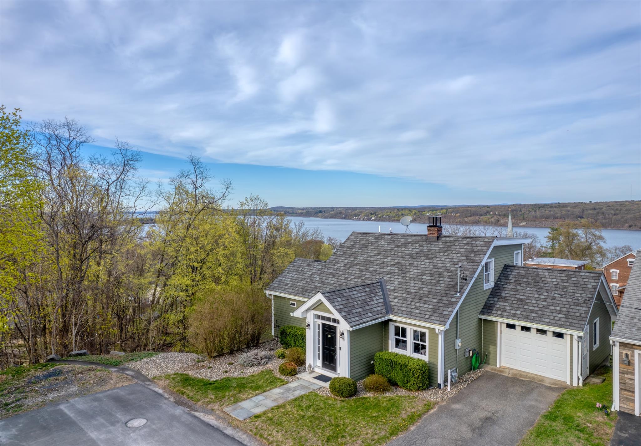 209 Sackett Street, Port Ewen, New York image 1