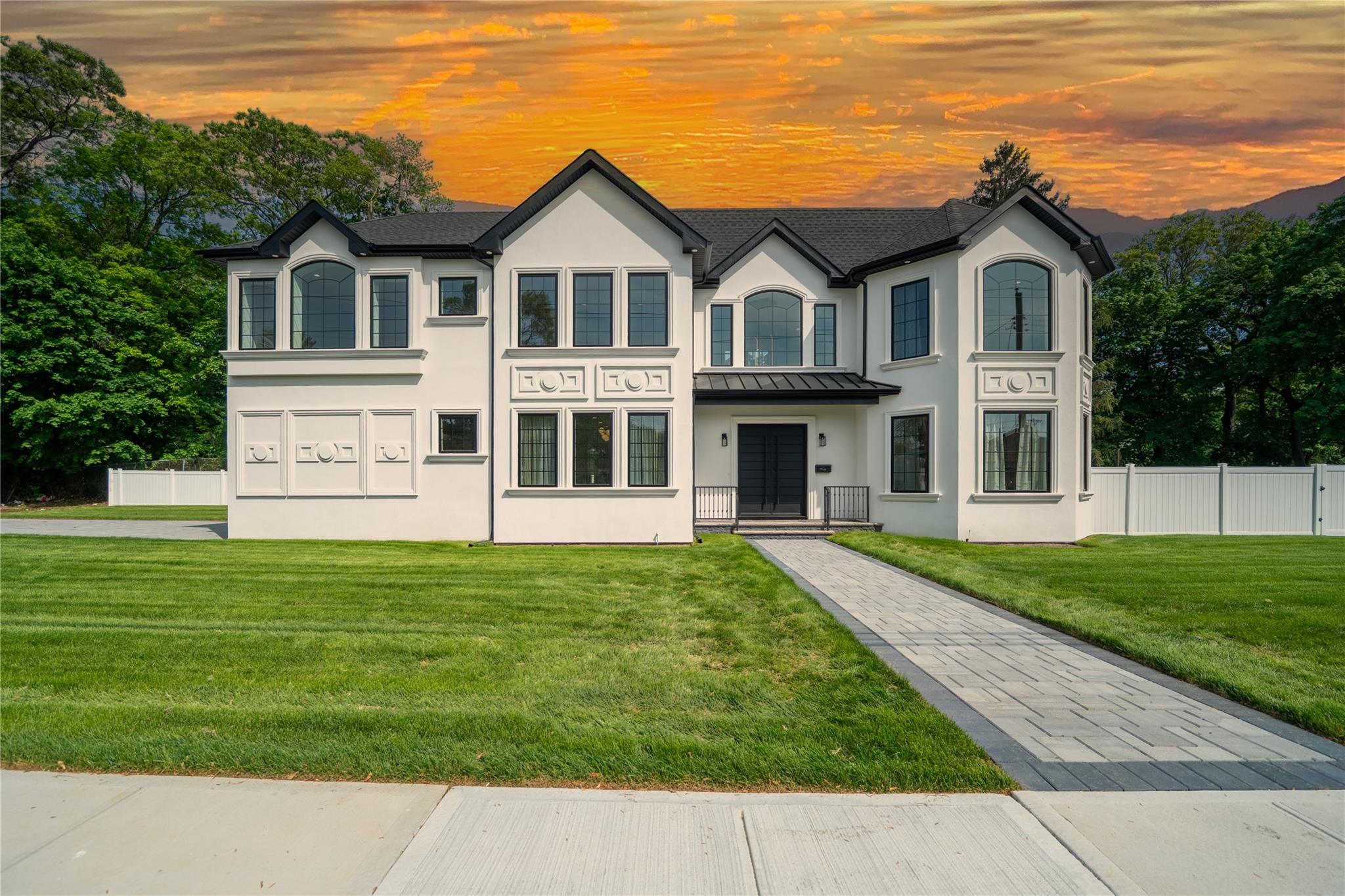 1259 Waterview Drive, Rockville Centre, New York image 4