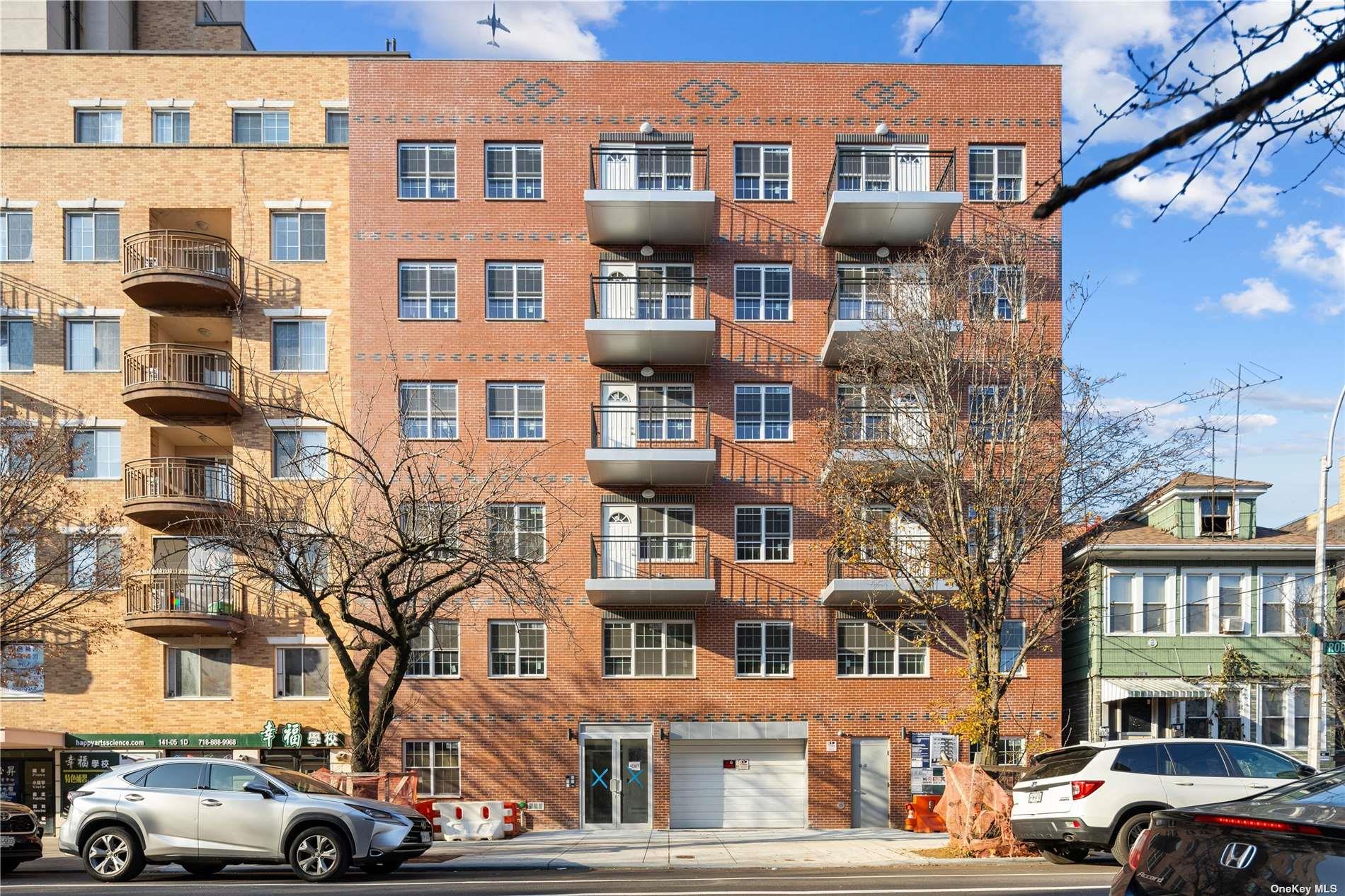 Cherry Avenue 2D, Flushing, Queens, NY - 2 Bedrooms  
2 Bathrooms  
5 Rooms - 