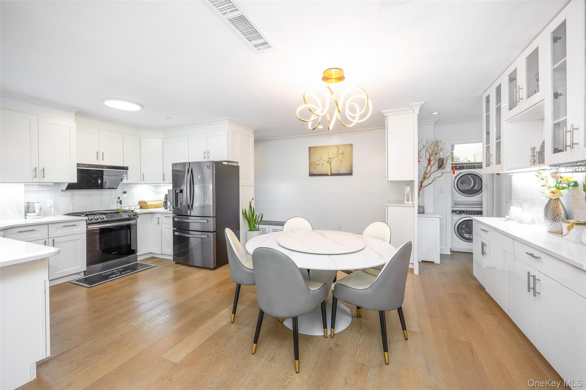 13620 Booth Memorial Avenue 2A