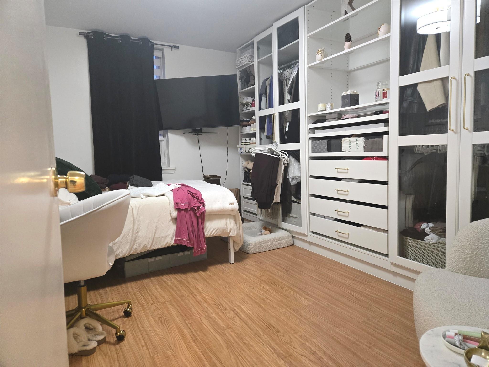 31-25 45th Street St, Astoria, New York image 20