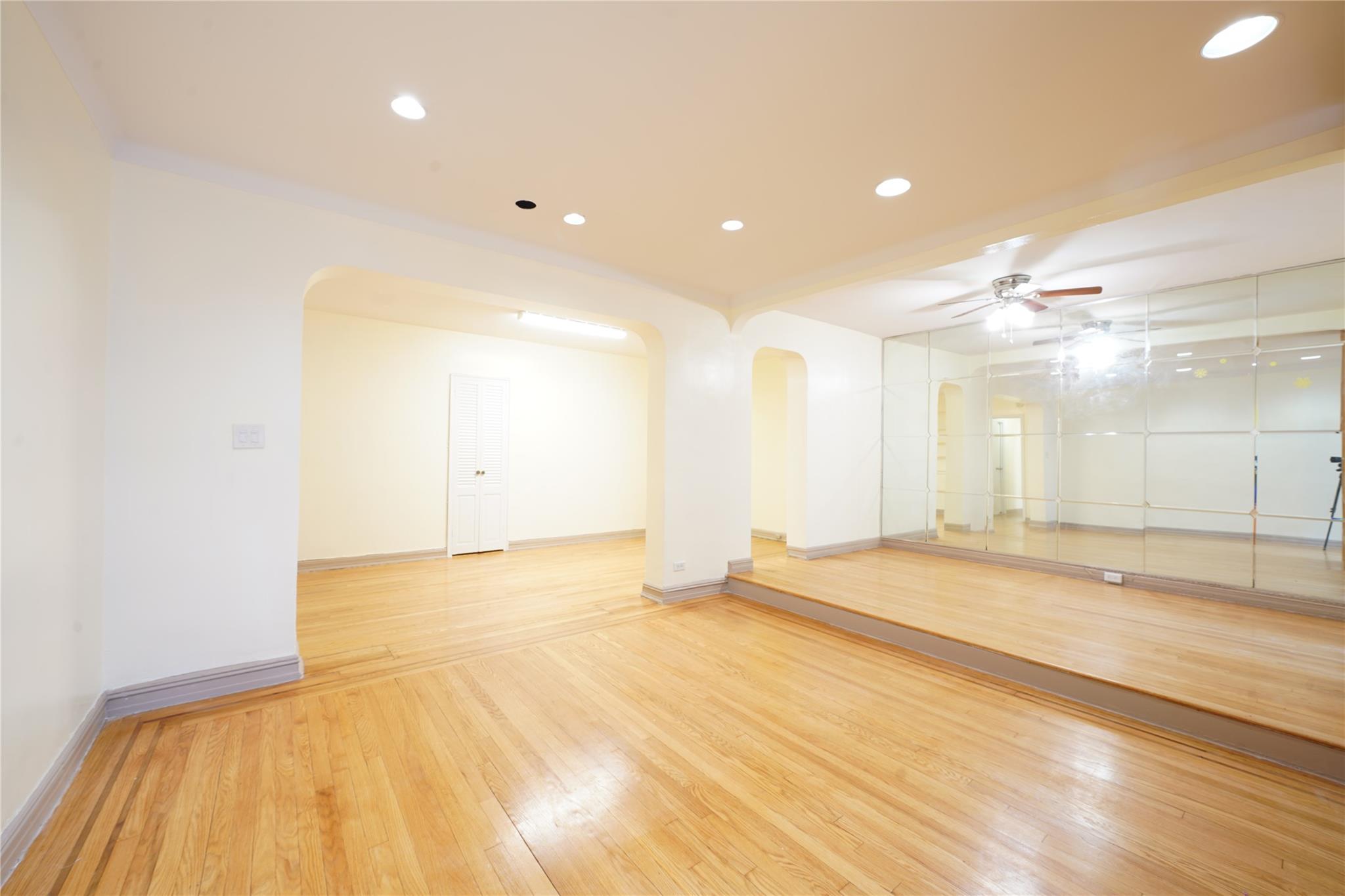 69-10 Yellowstone Blvd Blvd #303, Forest Hills, New York image 4