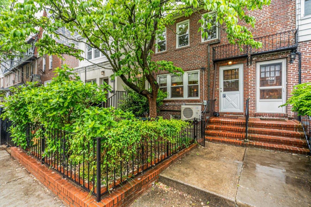 Property for Sale at 71st Street, Jackson Heights, Queens, NY - Bedrooms: 3 
Bathrooms: 2 
Rooms: 8  - $1,188,888
