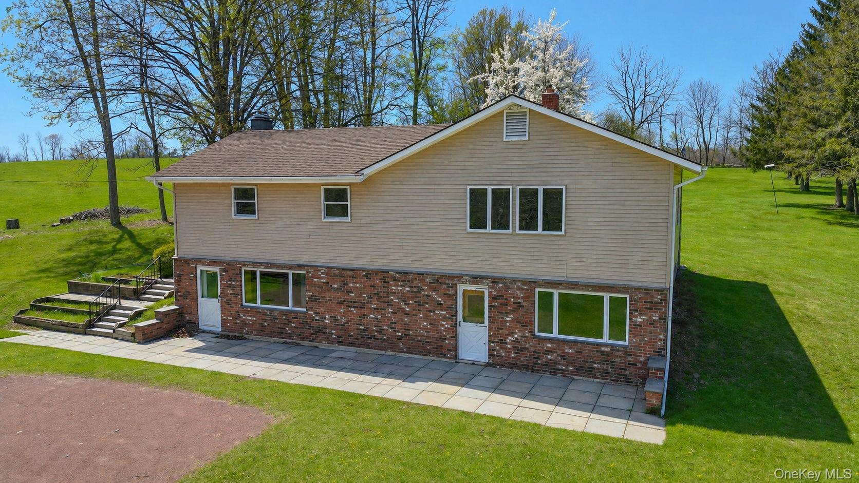 208 Shortcut Road