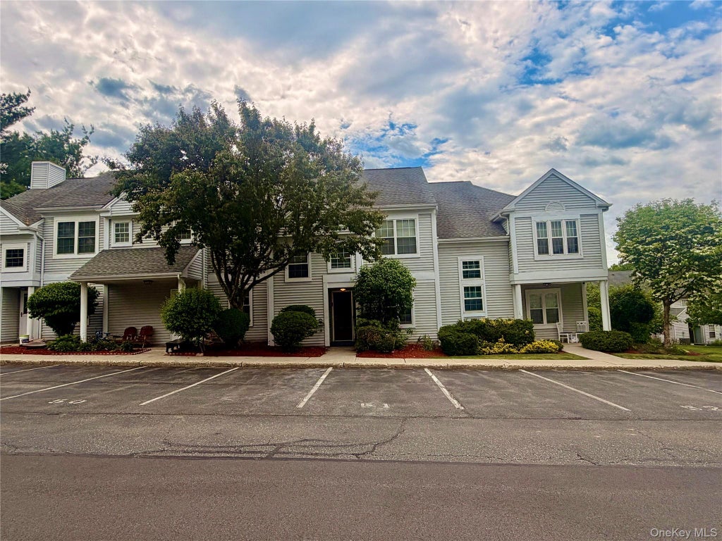 Photo of 5 Kendal Lane, Middletown, NY 10940 (MLS # 1047370)