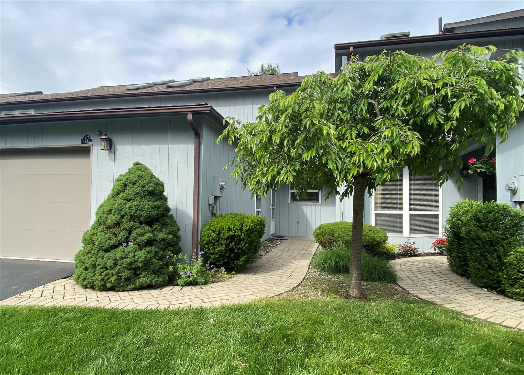 17 Pond Drive East Dr, Rhinebeck, New York image 1