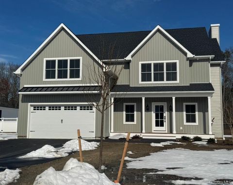 Homes For Sale - LOT #6 Colonels Path<br/> Manorville, NY 11949