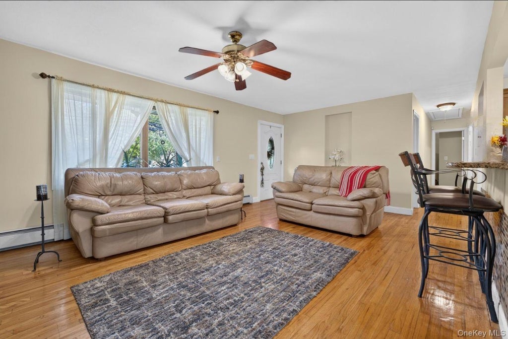 Photo of 1871 Heckscher Avenue, Bay Shore, NY 11706 (MLS # 1063272)