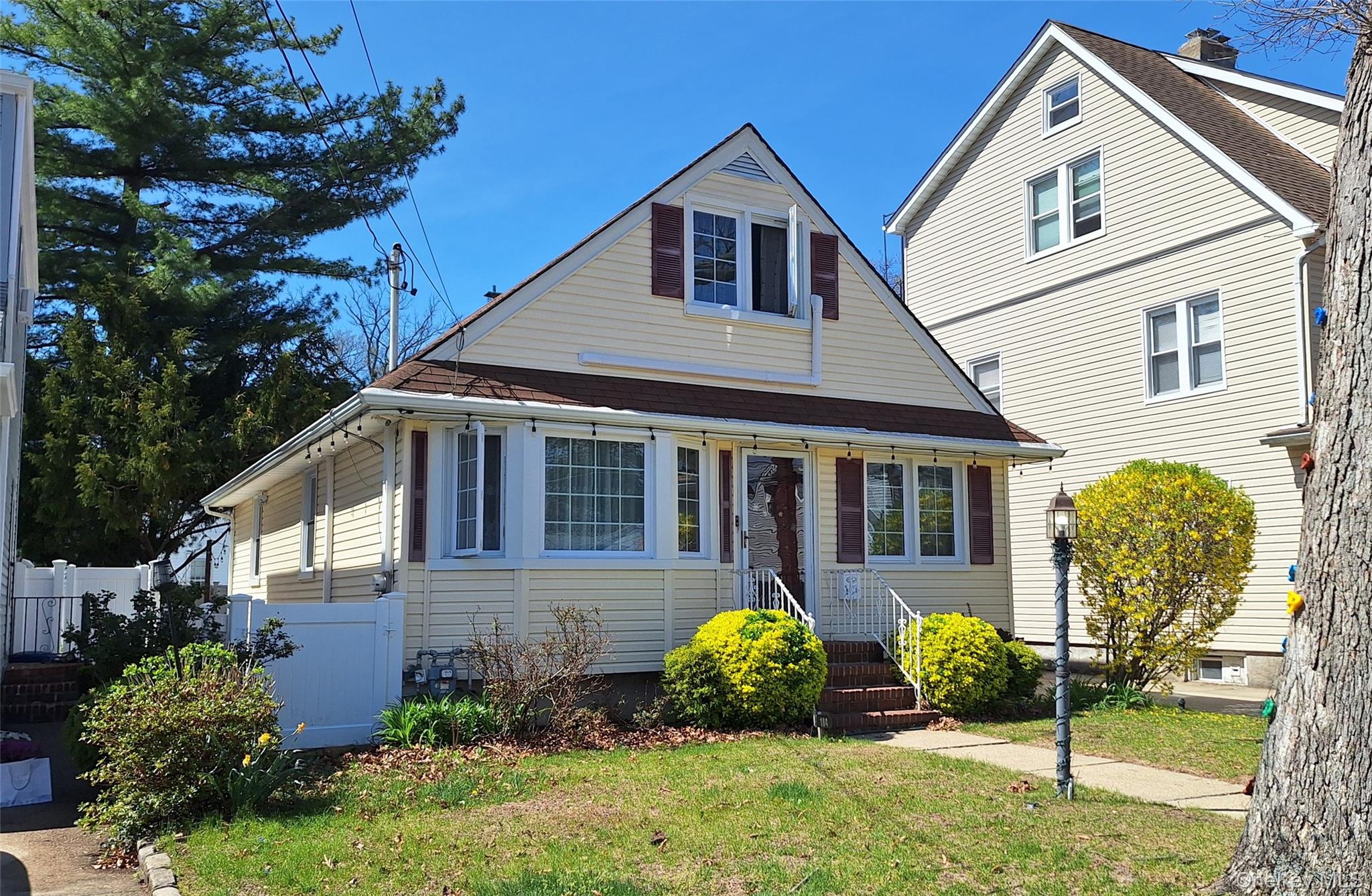 184 E Chester Street