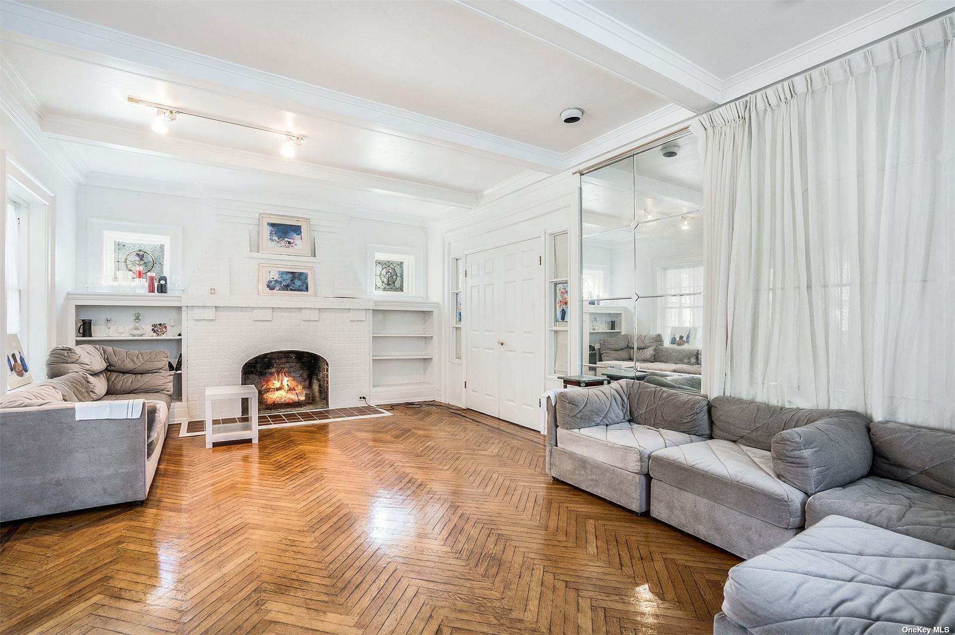 110-30 69 Road, Forest Hills, New York image 3