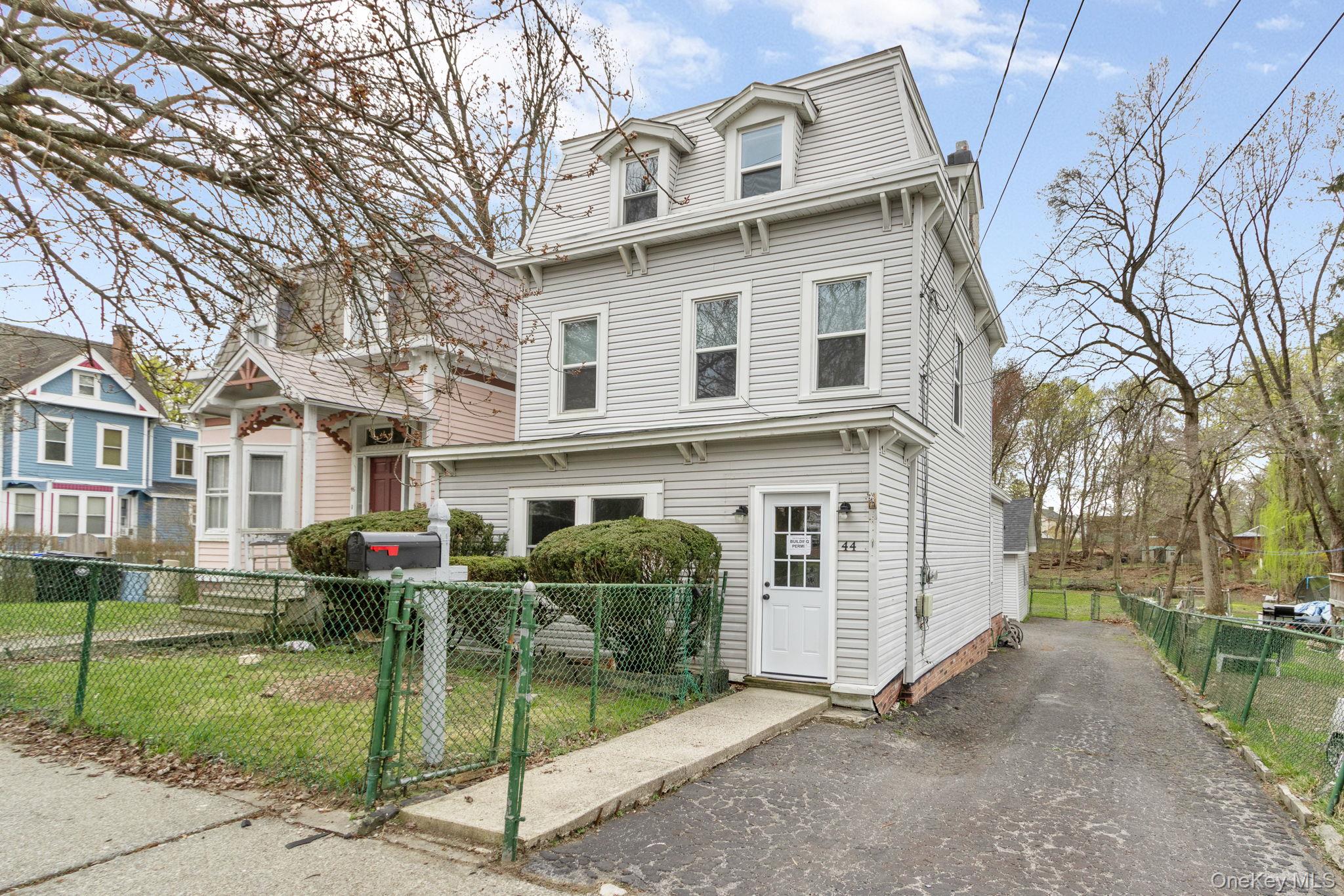 44 Glenwood Avenue