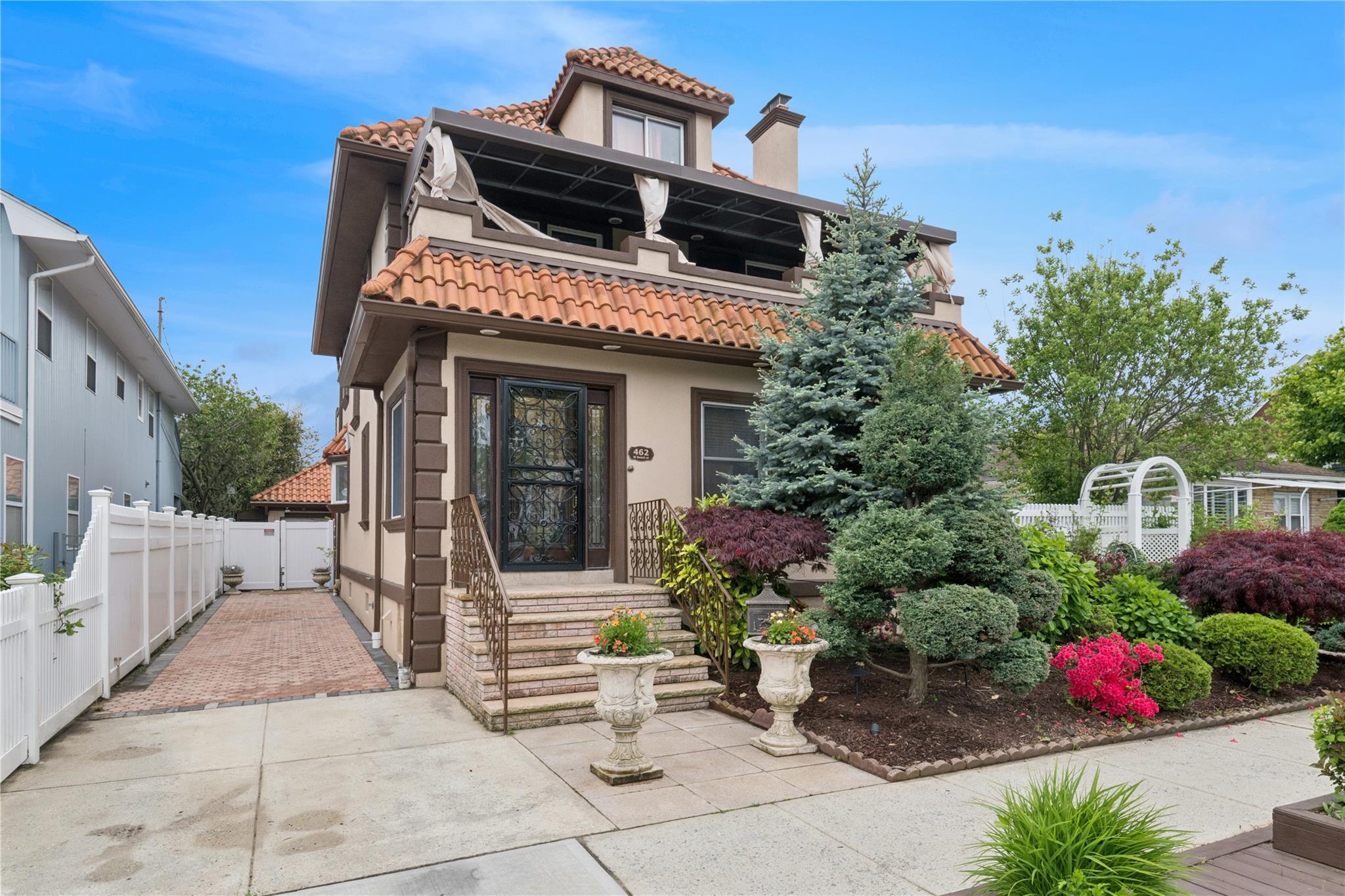 462 W Beech Street, Long Beach, New York image 1