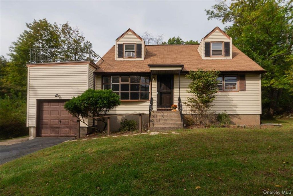 Photo of 160 E Willow Tree Road, Spring Valley, NY 10977 (MLS # 923226)