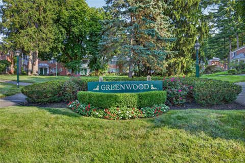 Condo For Sale - 590 Bedford Road #22<br/> Westchester County, Pleasantville, NY 10570