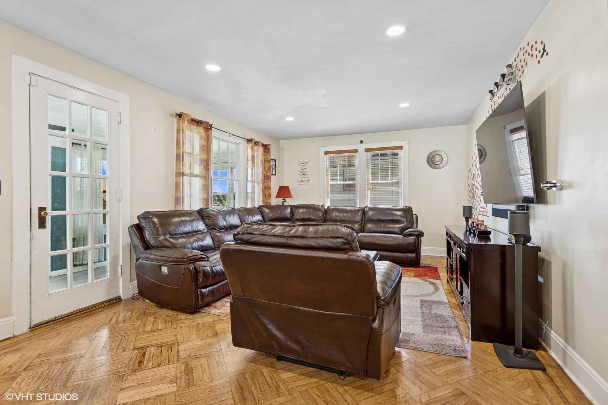 66 Vernon Avenue, Mount Vernon, New York image 8