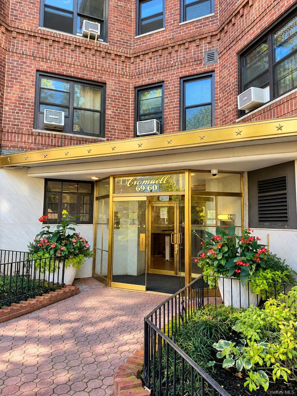 Photo of 69-60 108th Street #519, Forest Hills, NY 11375 (MLS # 1062813)