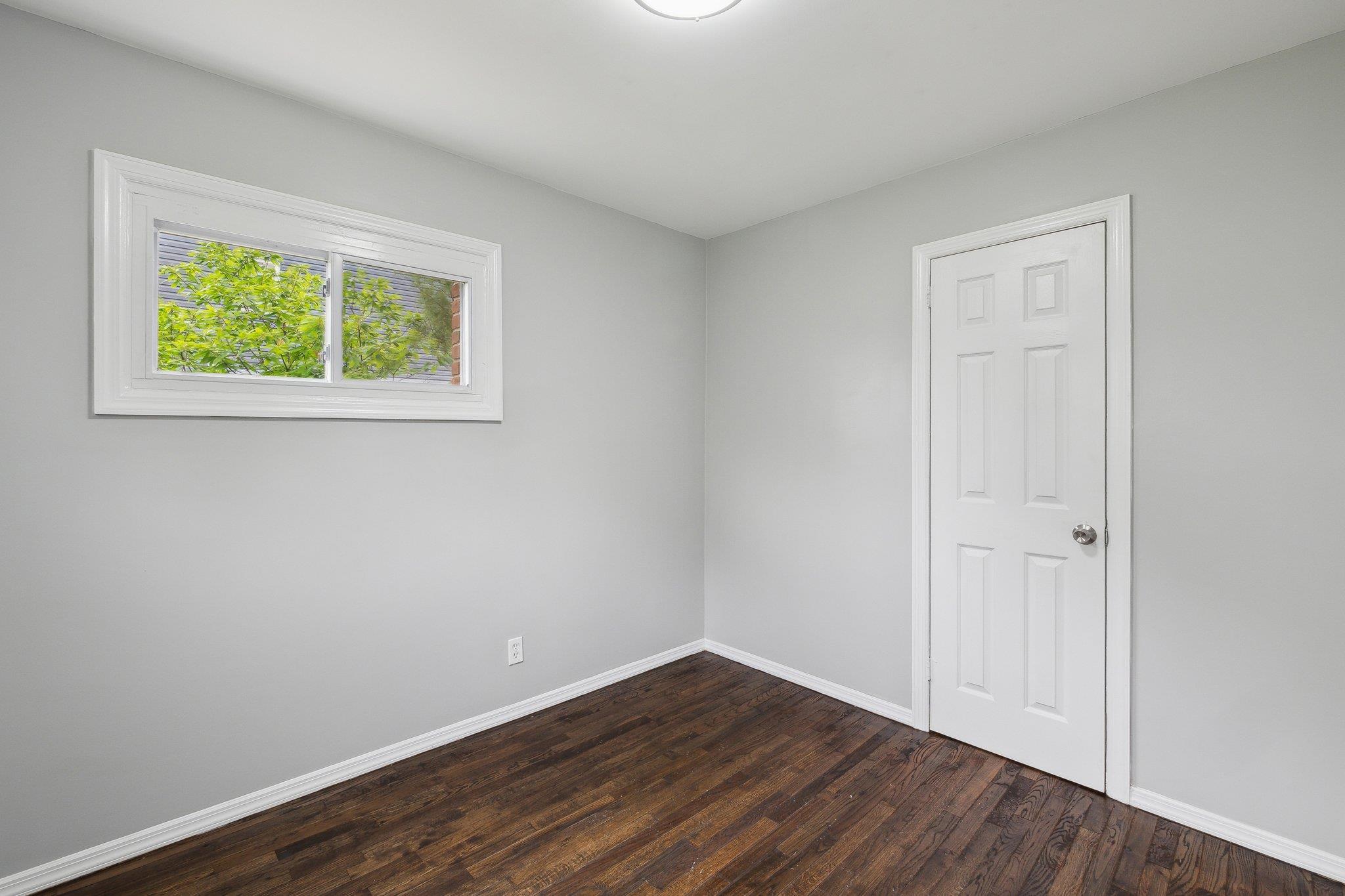 17 21 St Avenue, Bay Shore, New York image 11